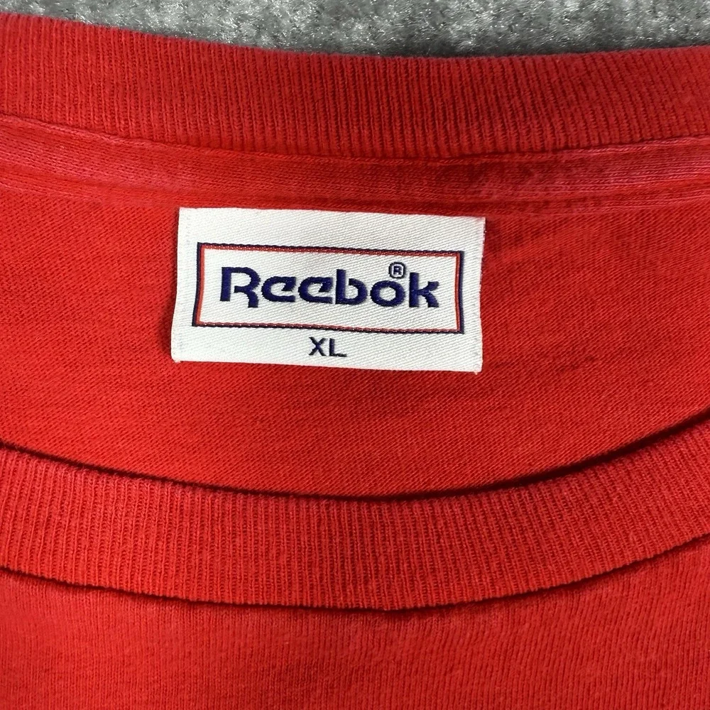 Vintage Reebok‎ T-Shirt Men's XL Red Short Sleeve Crew Neck Pocket Single Stitch